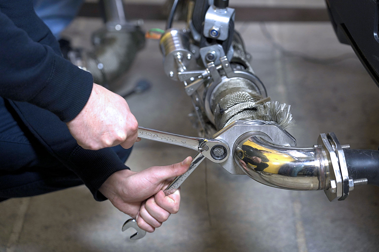 Attaching PEMS equipment